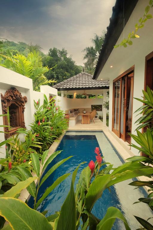 Villa Plumbargo Senggigi Phòng bức ảnh